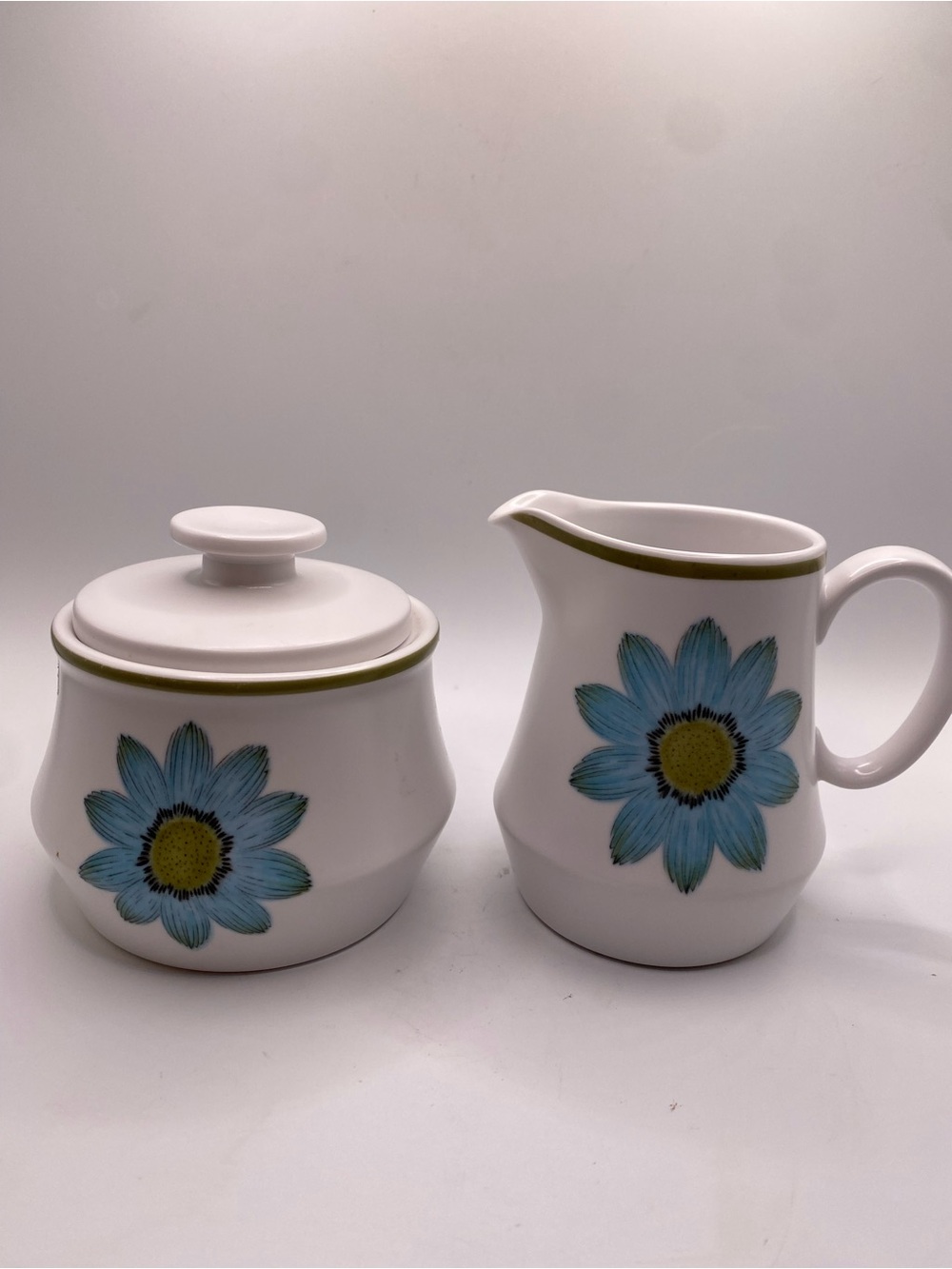 Vintage Noritake Up-Sa Daisy 9001 Sugar Bowl & Creamer Set MCM Japan PRISTINE